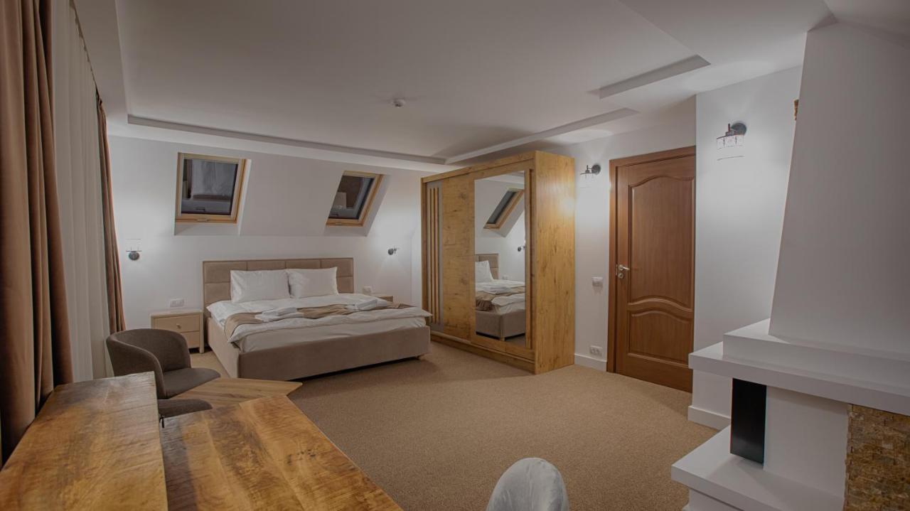 Mer Guest House B&B Brasov Ngoại thất bức ảnh