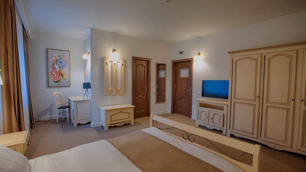 Mer Guest House B&B Brasov Ngoại thất bức ảnh
